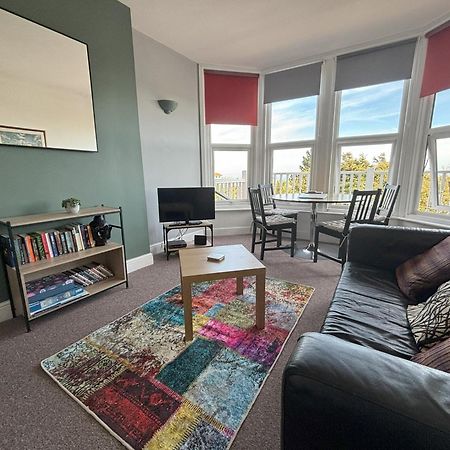 Seabreeze Apartment 伊斯特布恩 外观 照片