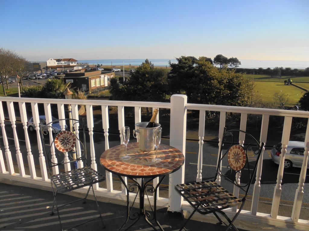Seabreeze Apartment 伊斯特布恩 外观 照片
