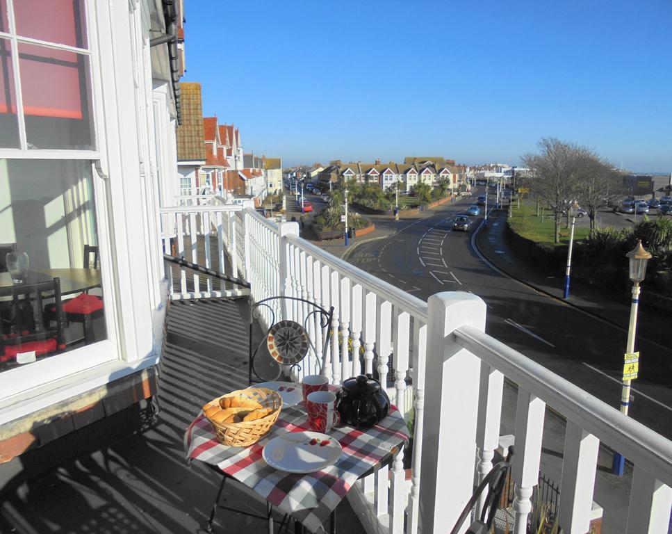Seabreeze Apartment 伊斯特布恩 外观 照片
