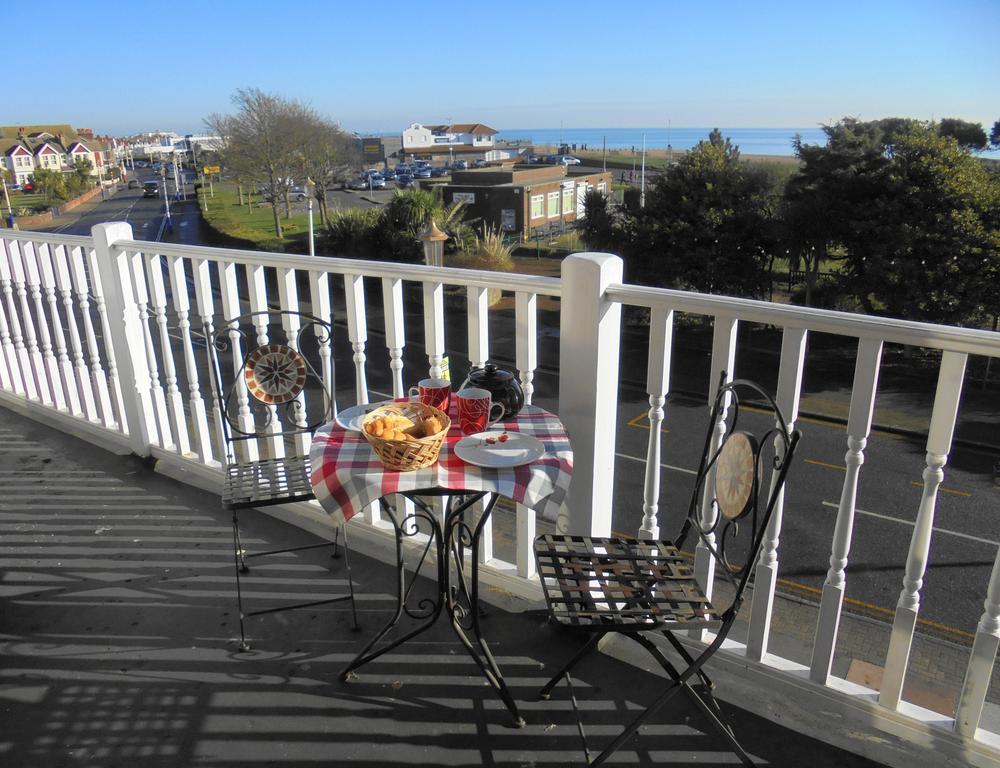 Seabreeze Apartment 伊斯特布恩 外观 照片